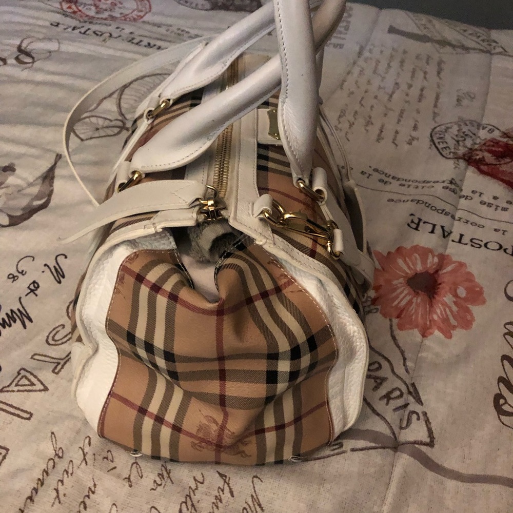 Burberry Bag - Picture 4 of 5